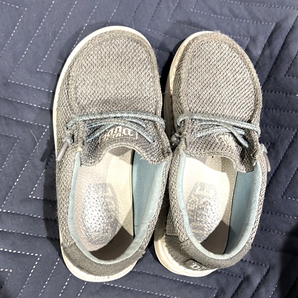 Kids hey dudes- gray and light blue